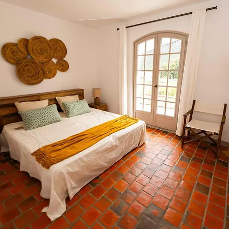 A Avec Piscine Pour 8 Personnes En Corse Du Sud Conca