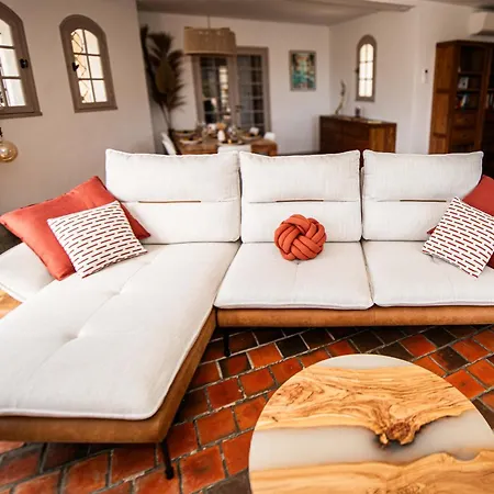 Villa A Avec Piscine Pour 8 Personnes En Corse Du Sud *