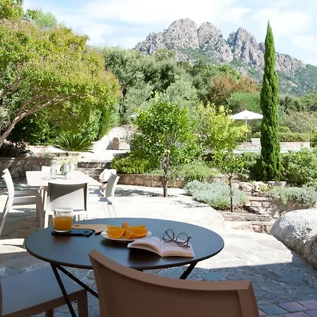 A Avec Piscine Pour 8 Personnes En Corse Du Sud