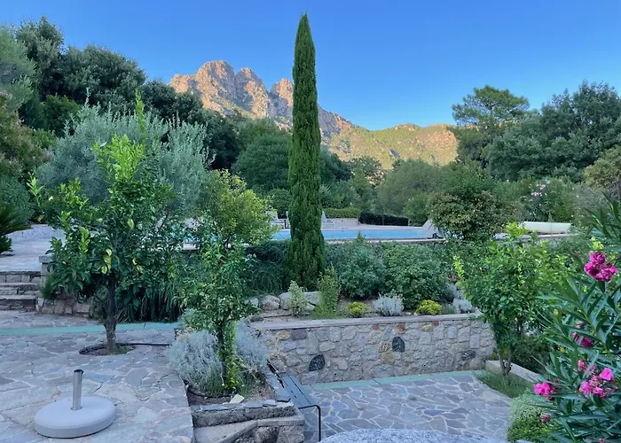 A Avec Piscine Pour 8 Personnes En Corse Du Sud Vila Conca