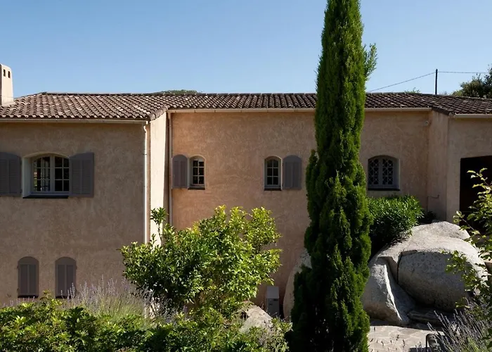 A Avec Piscine Pour 8 Personnes En Corse Du Sud Vila Conca