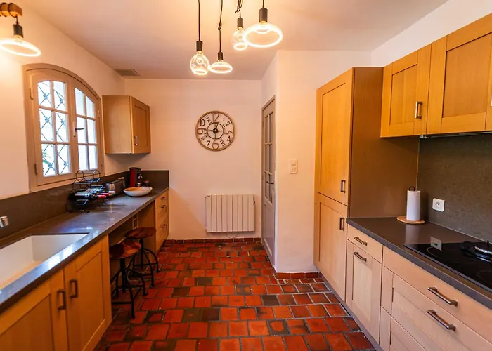 Vila A Avec Piscine Pour 8 Personnes En Corse Du Sud Conca